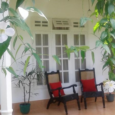 Anusha Apartment 15 Homestay Galle Extérieur photo