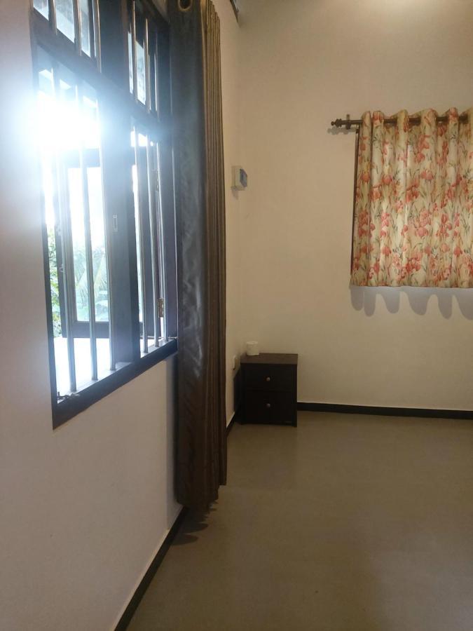 Anusha Apartment 15 Homestay Galle Extérieur photo