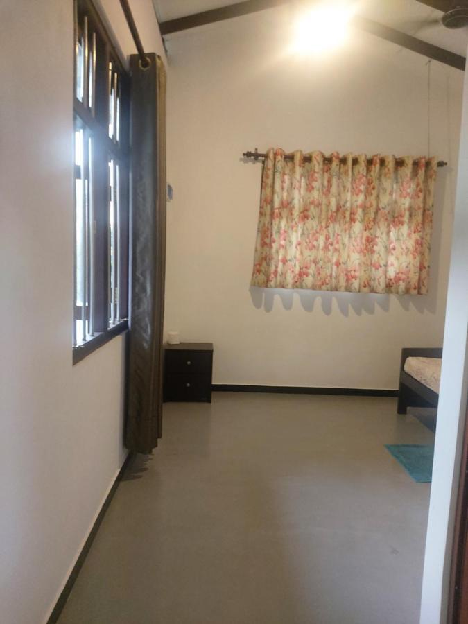 Anusha Apartment 15 Homestay Galle Extérieur photo