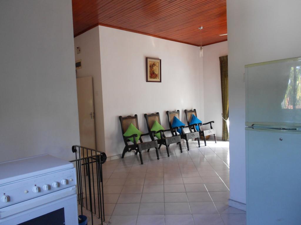 Anusha Apartment 15 Homestay Galle Extérieur photo