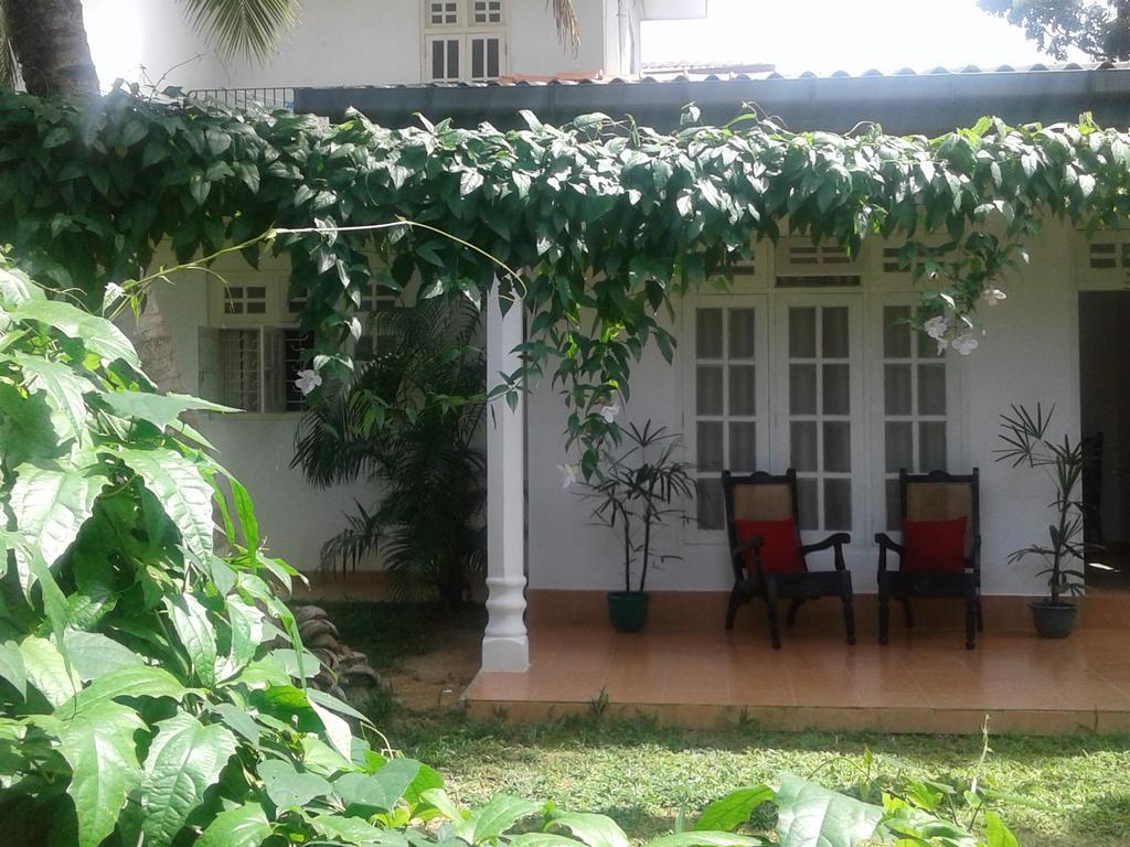 Anusha Apartment 15 Homestay Galle Extérieur photo