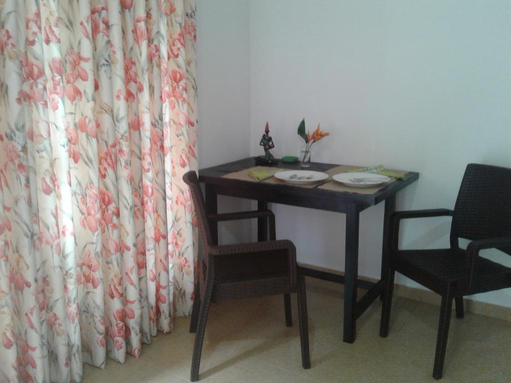 Anusha Apartment 15 Homestay Galle Extérieur photo